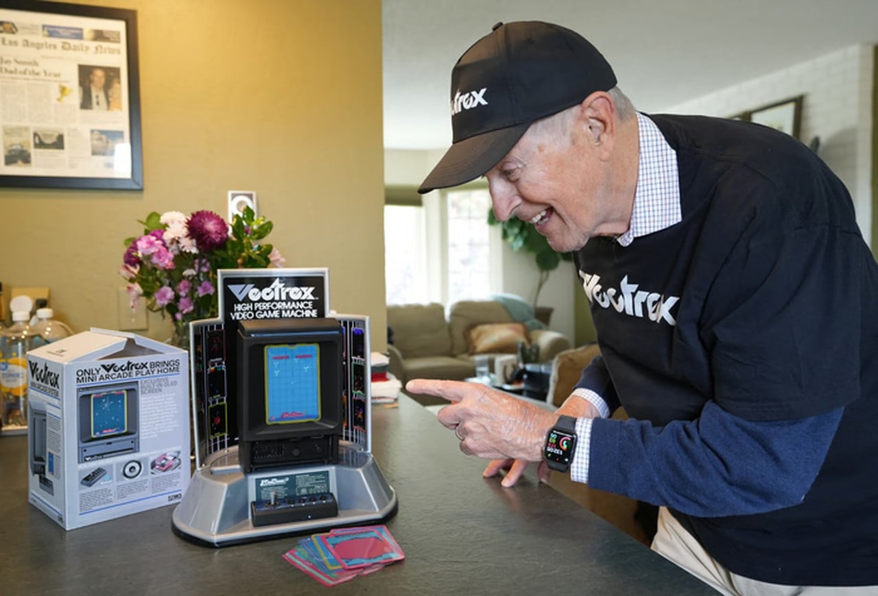 "It Was Magical" - The Vectrex Mini Gets The Blessing Of The Original's Creator As Game Lineup Is Revealed 1