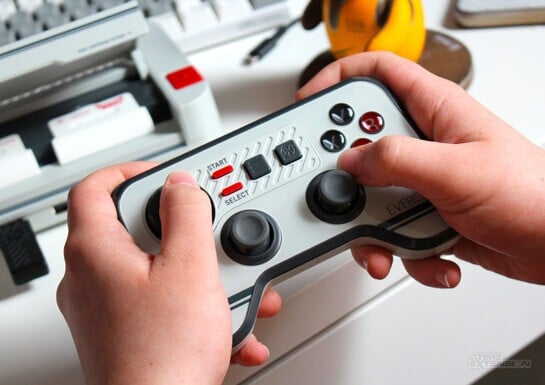 Evercade Wireless Controller - The Perfect Interface For The Next Era Of Evercade