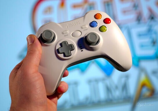 Retro Fighters Hunter 360 - The Perfect Replacement For Your Battered Original