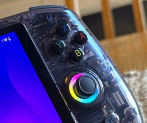 Review: Anbernic RG557 2