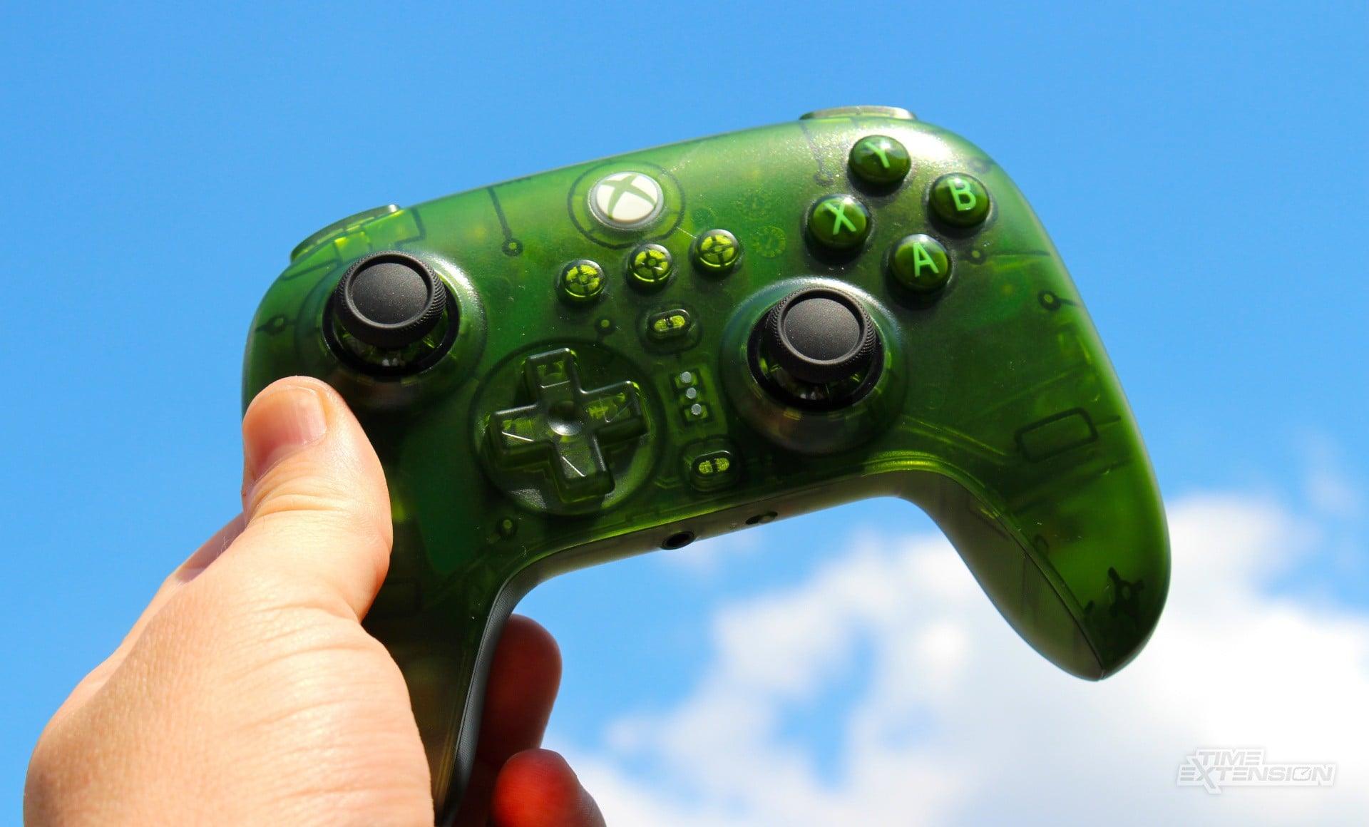 8BitDo 'Jade' Ultimate 3-Mode Controller Review: Transparent Design and Nintendo Switch Compatibility - Nintendo News Article