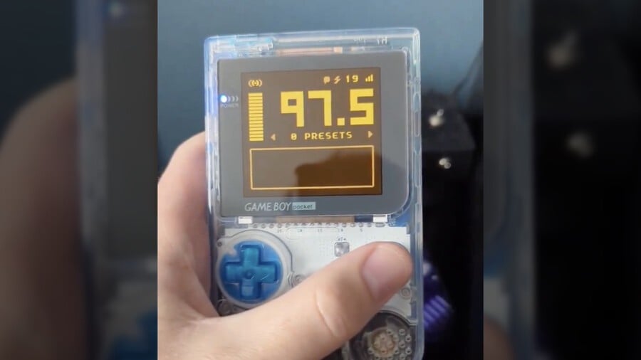 This Game Boy Cart Has A Built-In FM Radio 1