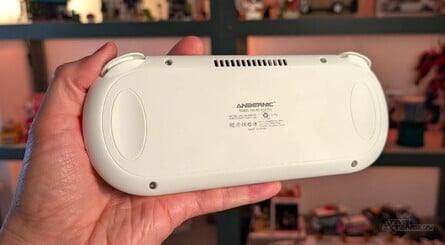 Review: Anbernic RG Vita Pro - A Vita In Name Only, And That's Okay 1