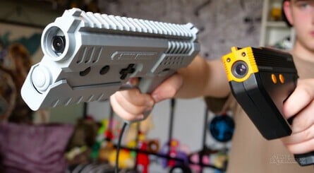 As you can see, the GC01 is one of the smallest light guns on the market, even when compared to the Sinden, which is based on the same internal tech