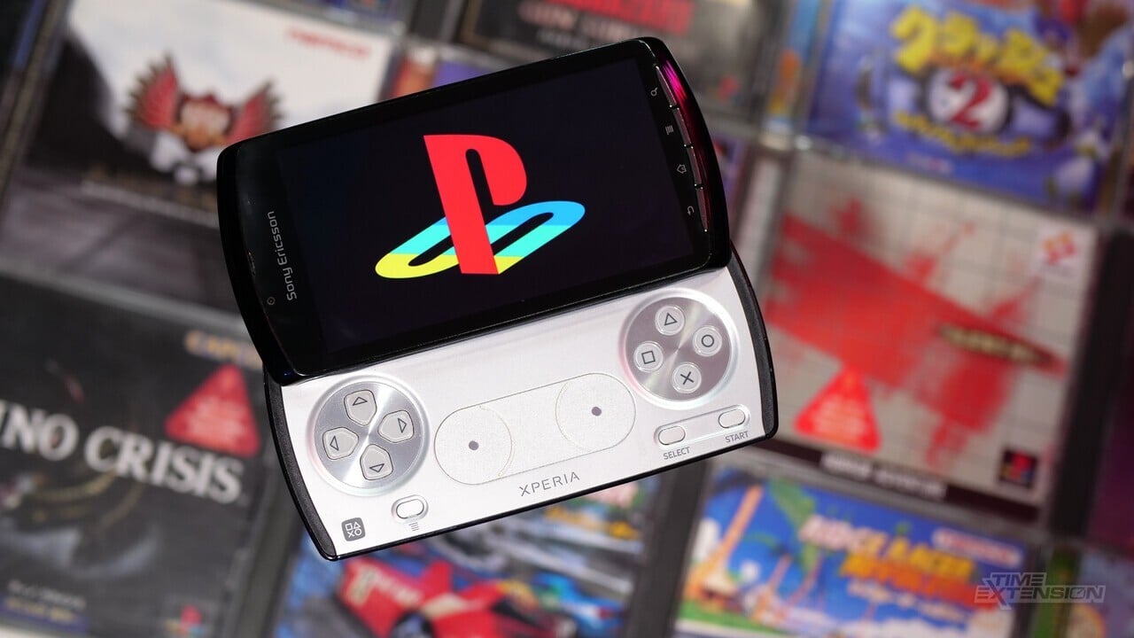 Sony Xperia Play VS PSP GO 2018 !!!! 