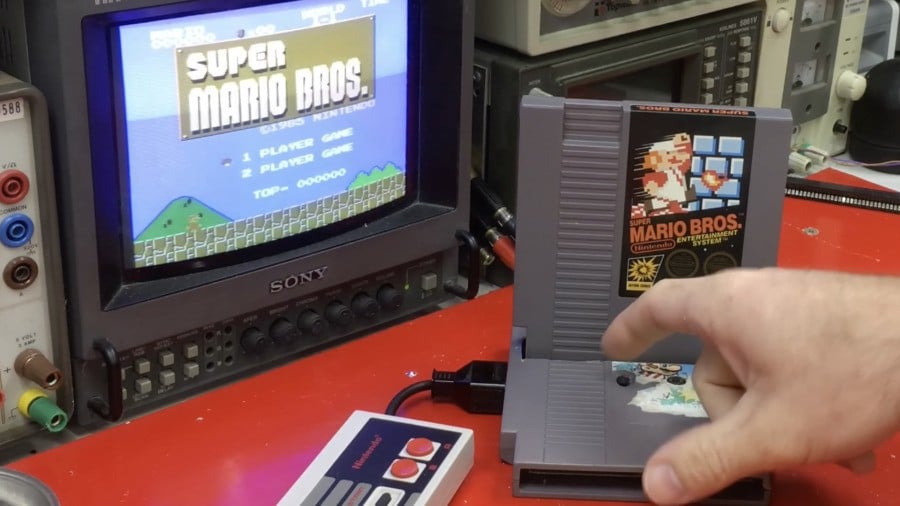 Random: Modder Turns A NES Cartridge Into A NES Console 1