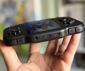 Review: MagicX Zero 40 - Great For Nintendo DS And TATE Coin-Ops, Mostly Terrible For Everything Else 8
