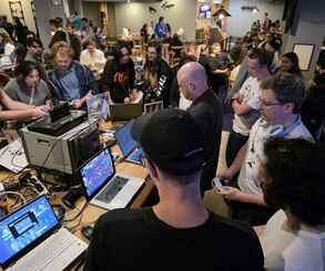 Overserved &amp; Project Neon being demoed at Beer and Pixels, in Sydney