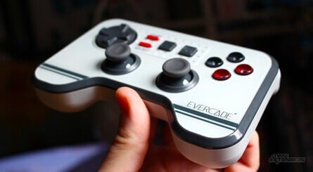 Review: Evercade Wireless Controller 4