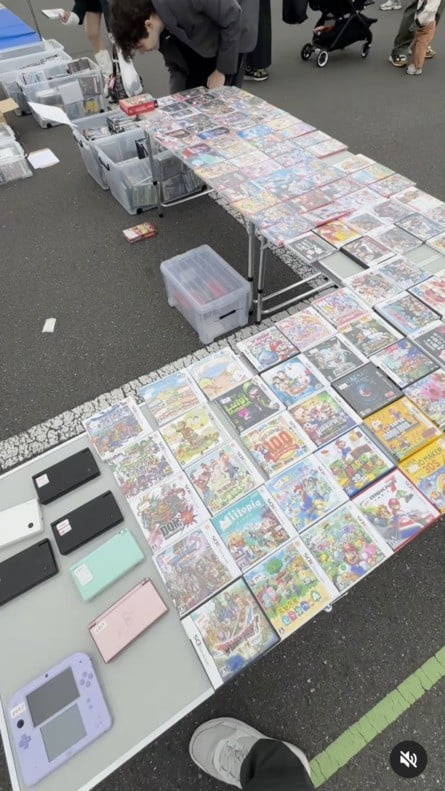 Even Japan's Flea Markets Are Better Than Ours 1