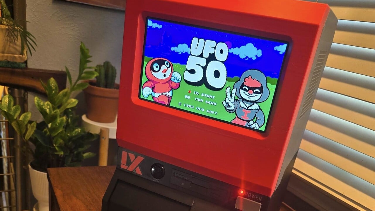 誰かがUFO 50からコンピューターを作成してUFO 50をプレイしました