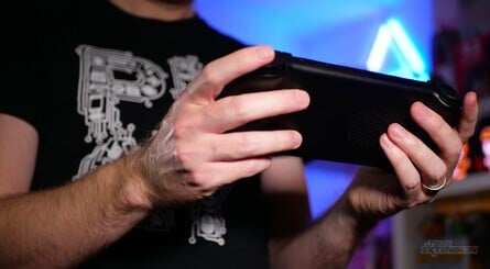 Review: KONKR Pocket Fit 13