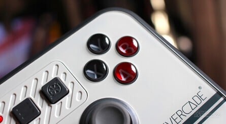 Review: Evercade Wireless Controller 6