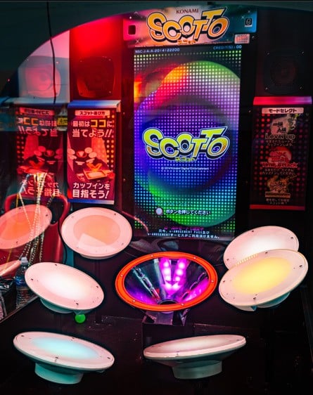 nq_jpn_arcade_bar_london