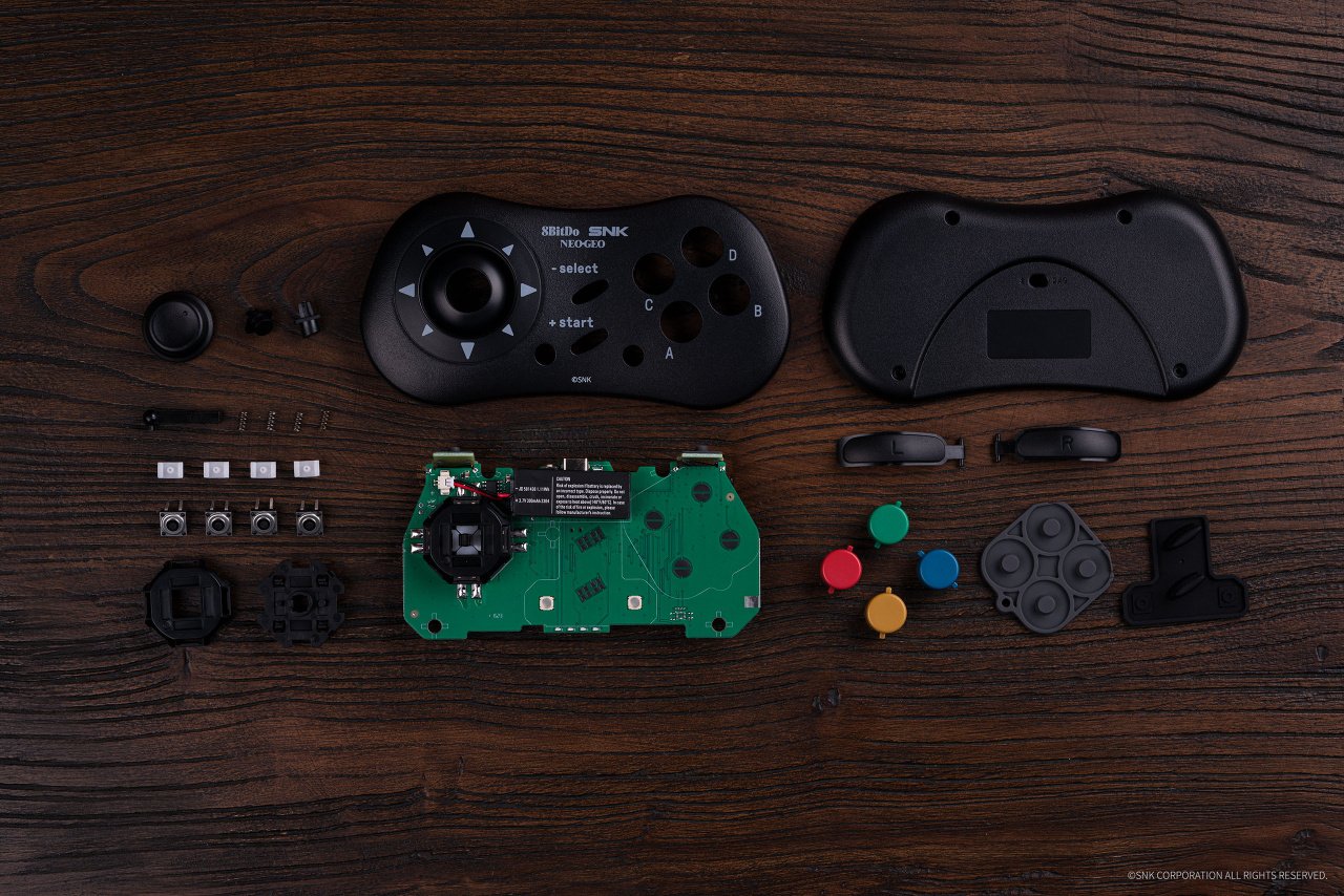 8BitDo Is Updating The Legendary Neo Geo CD Controller | Time Extension