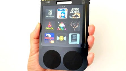 Sir Clive Sinclair's Nephew Has Created A Gift Card-Sized Gaming System 2
