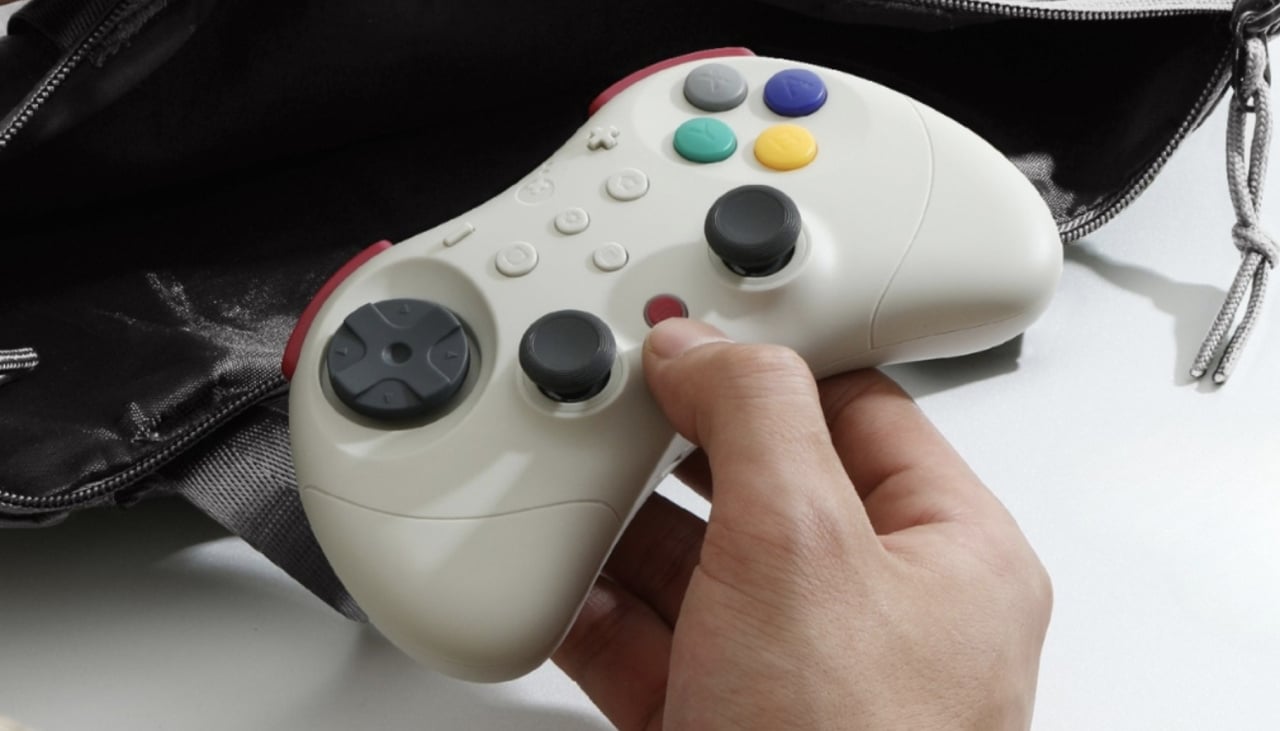 GuliKit Unveils Elves 2 Pro: Modern Controller Channels Sega Saturn Style for Nintendo Switch