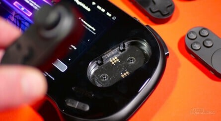 A Year On From The AYANEO 3, I Wish More Companies Were Copying Its Best Feature 4