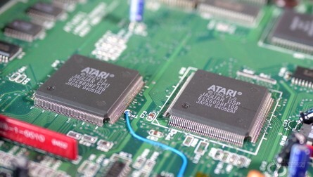 Tom and Jerry (left), the Jaguar's two 32-bit chips, controlled visuals and sound respectively, but it was the 16-bit Motorola 68000 (right) that ultimately pulled everything together