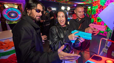 nq_jpn_arcade_bar_london
