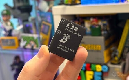 The Analogue 3D comes with two foam cartridge cleaners. The amount of dirt that was present on some of the carts I tested was enough to make me blush – and all of my games are stored in their original boxes!