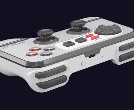 "The Controller You've All Been Asking For" - Evercade Gets A Wireless Pad, Finally 3