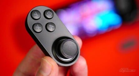 A Year On From The AYANEO 3, I Wish More Companies Were Copying Its Best Feature 3