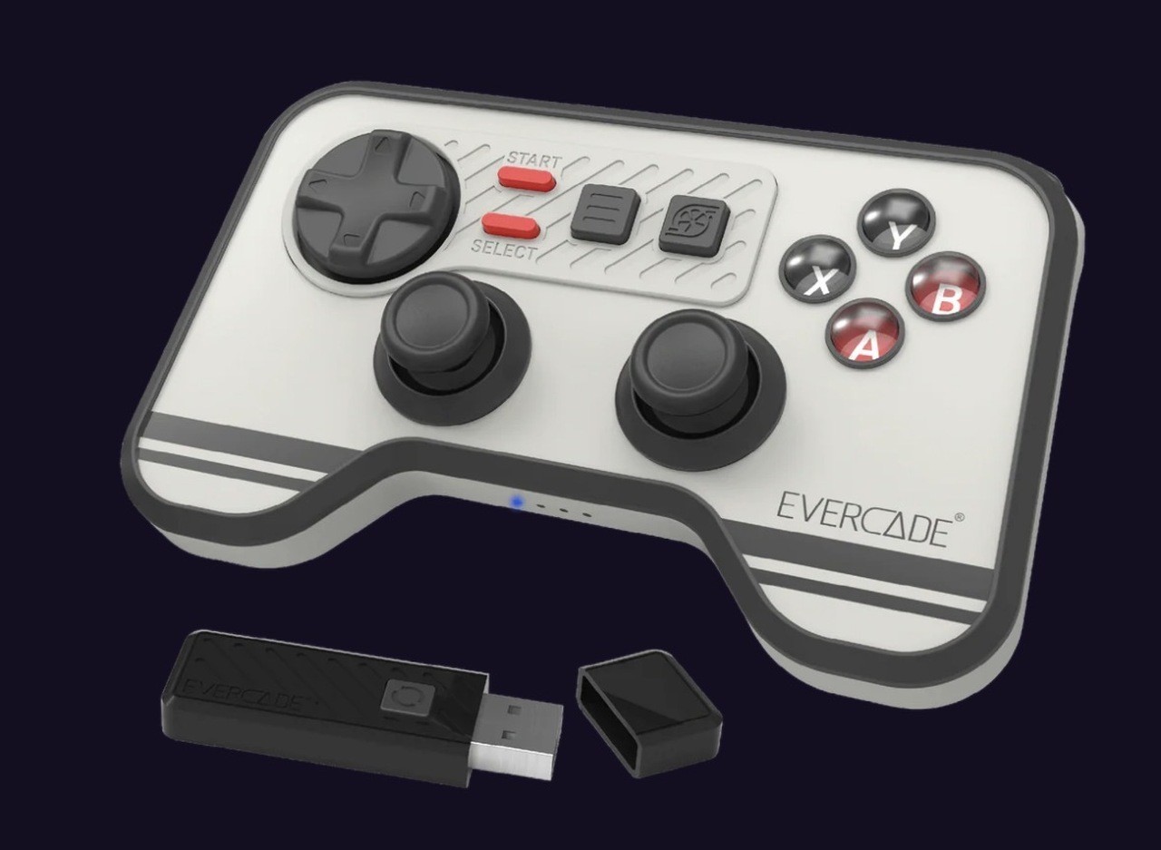 "The Controller You've All Been Asking For" - Evercade Gets A Wireless Pad, Finally 1