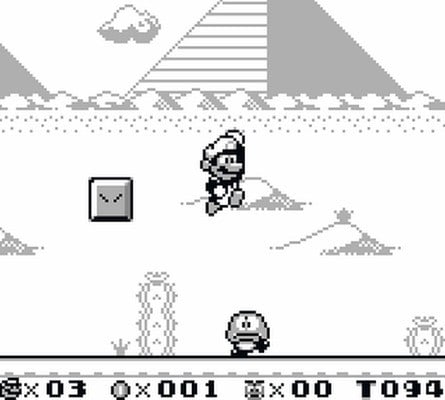 Original (left) vs the new Super Mario Land 1 + ½ version