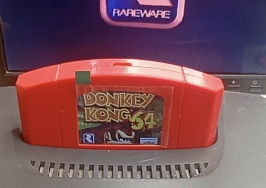 This N64 Flash Cart Has A Built-In Screen That Shows Which Game Is Running