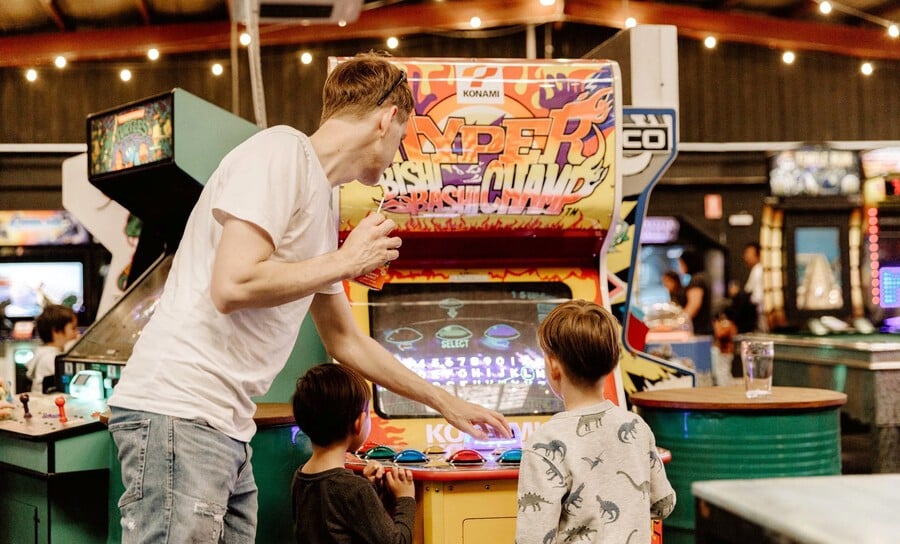 Over 100 Arcades, Including Mortal Kombat And Daytona USA, Are Going Under The Hammer Down Under 1