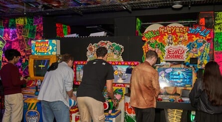 nq_jpn_arcade_bar_london