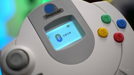 The DreamConn S is able to display the controller's battery on your VMU display, even on other 'next gen' examples, like the 8BitMods VMU Pro
